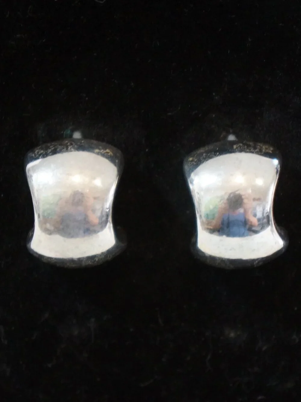 Vintage Silver Tone Puffy Crescent Moon Hoop Stud Earrings 3/4